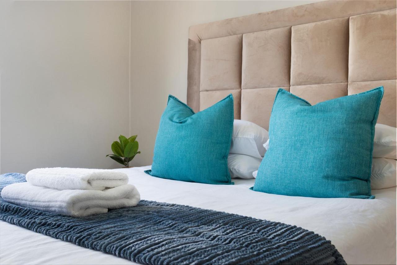 Urban Oasis Apartments At The Bolton ヨハネスブルグ エクステリア 写真