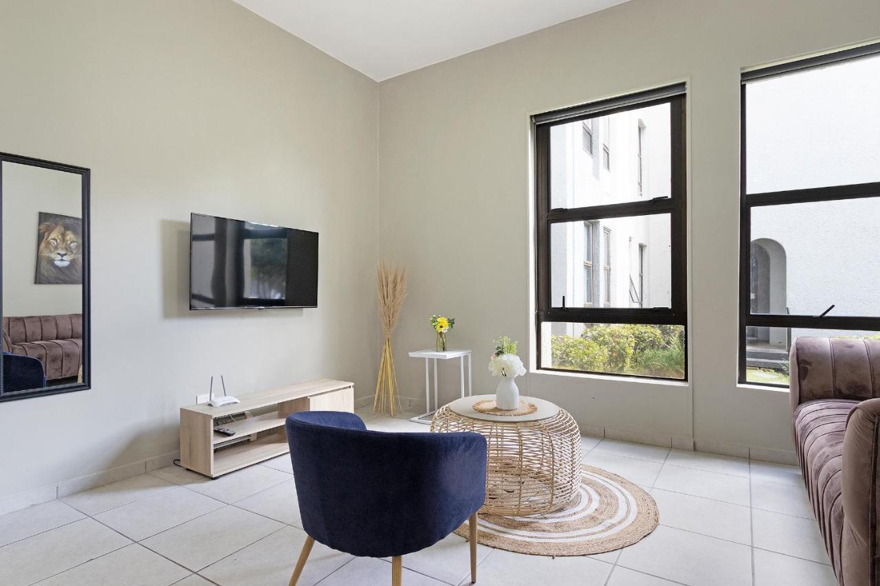 Urban Oasis Apartments At The Bolton ヨハネスブルグ エクステリア 写真