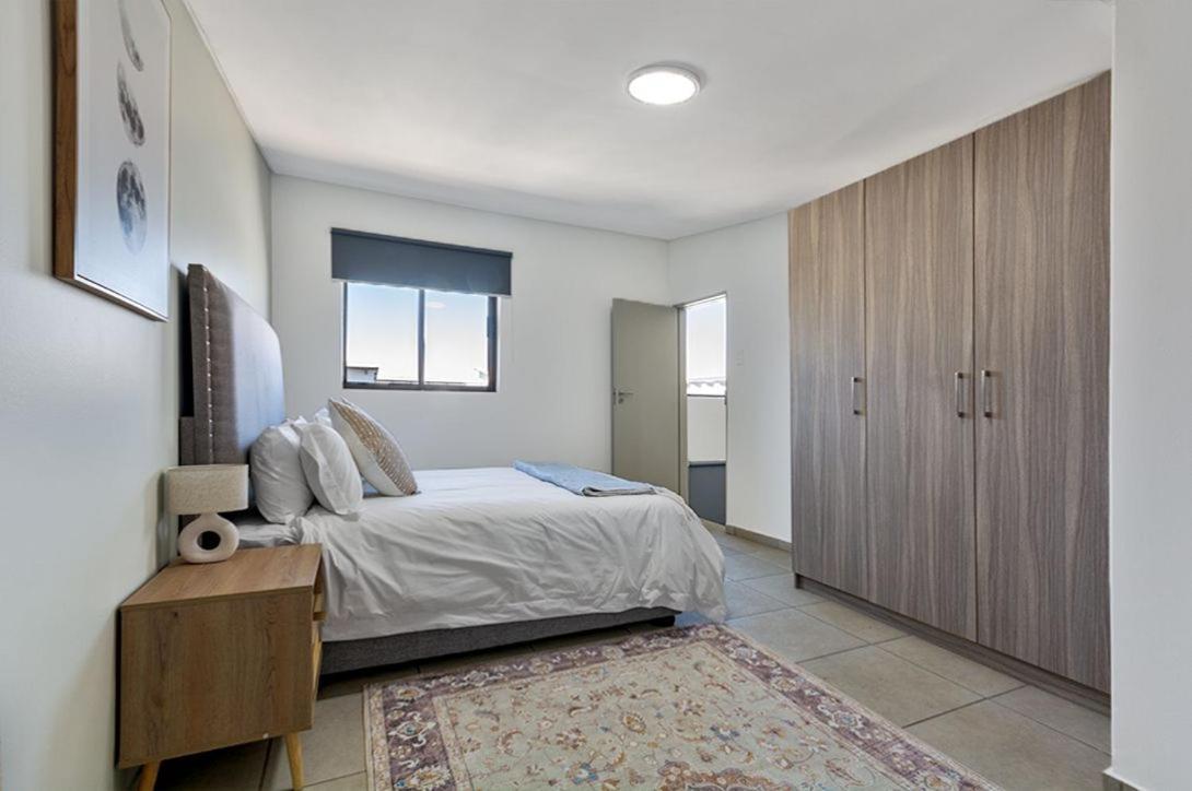 Urban Oasis Apartments At The Bolton ヨハネスブルグ エクステリア 写真