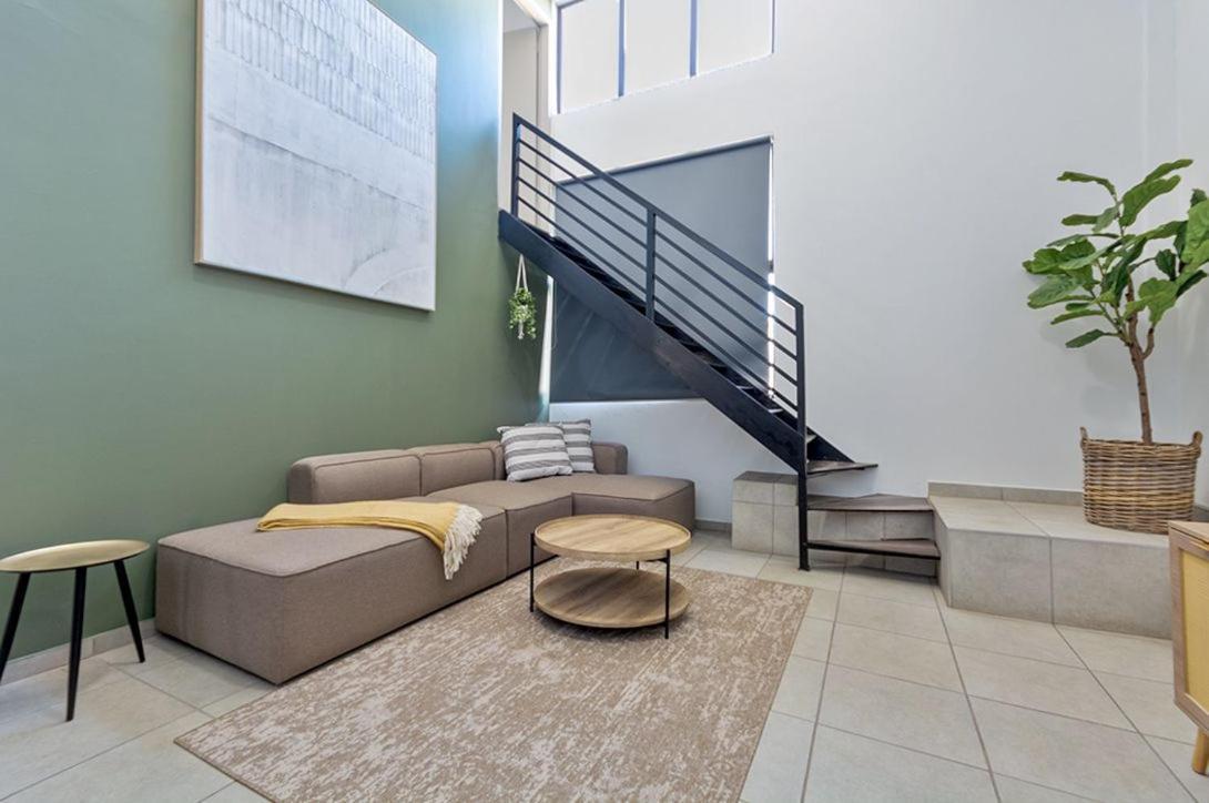 Urban Oasis Apartments At The Bolton ヨハネスブルグ エクステリア 写真